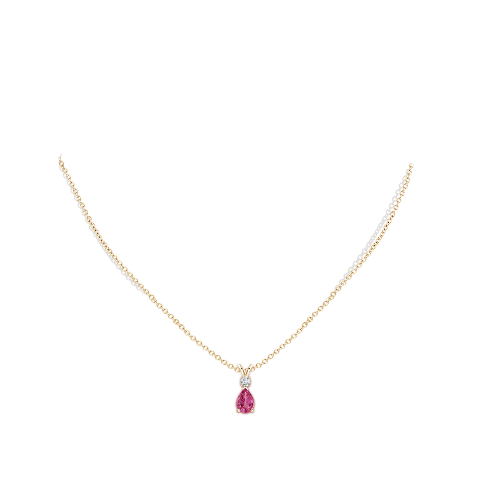 7x5mm AAAA Prong-Set Pink Sapphire Teardrop V-Bale Pendant with Diamond in Yellow Gold pen