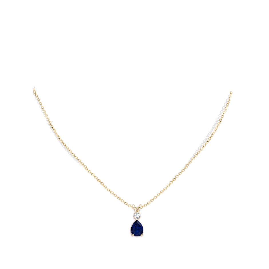 8x6mm AA Blue Sapphire Teardrop Pendant with Diamond in Yellow Gold pen