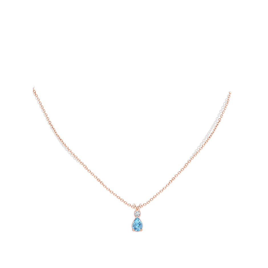 7x5mm A Prong-Set Swiss Blue Topaz Teardrop V-Bale Pendant with Diamond in Rose Gold pen