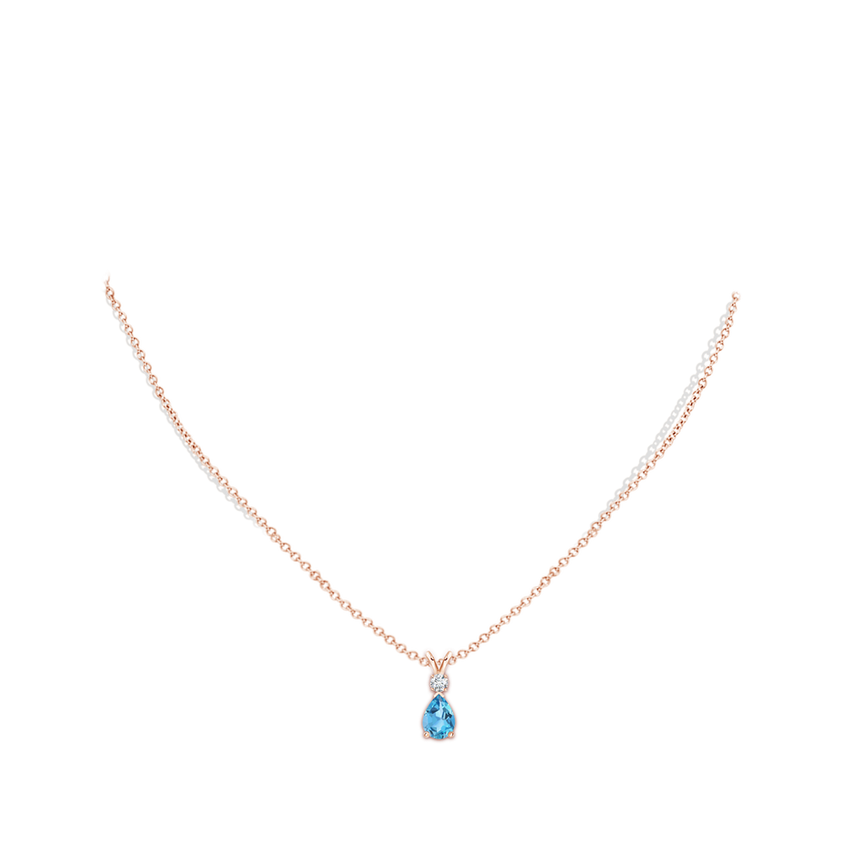7x5mm AA Prong-Set Swiss Blue Topaz Teardrop V-Bale Pendant with Diamond in Rose Gold pen