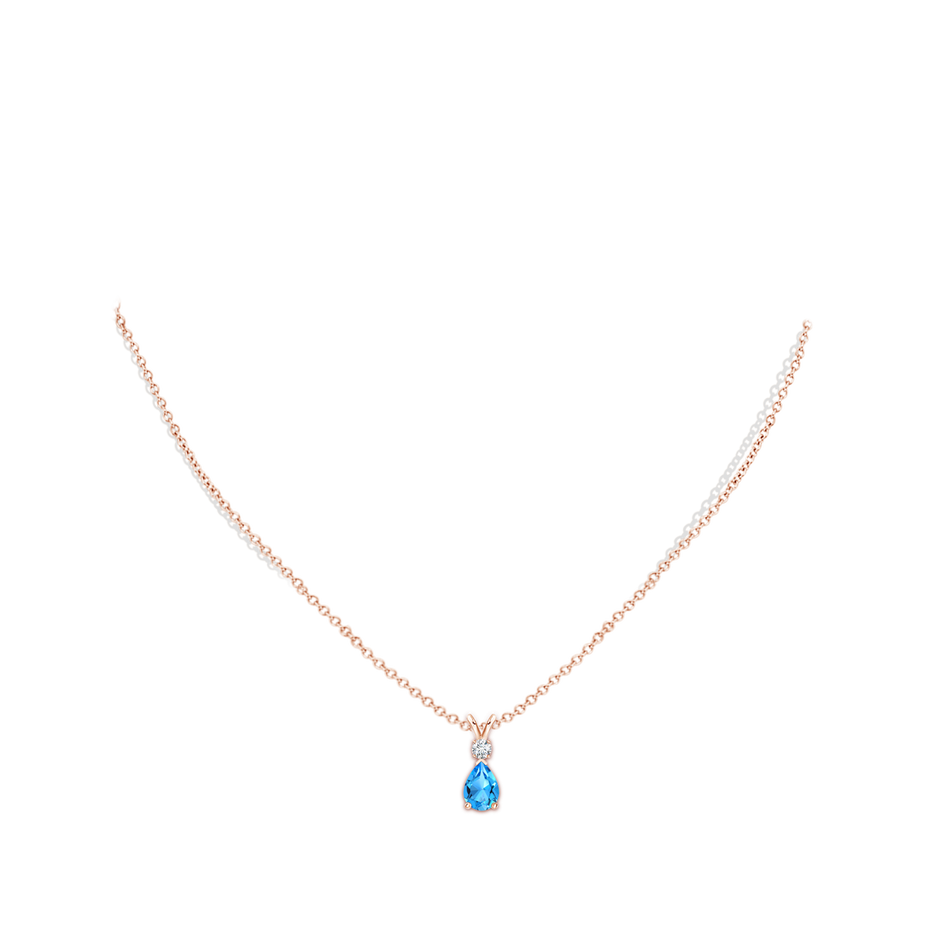 7x5mm AAAA Prong-Set Swiss Blue Topaz Teardrop V-Bale Pendant with Diamond in Rose Gold pen