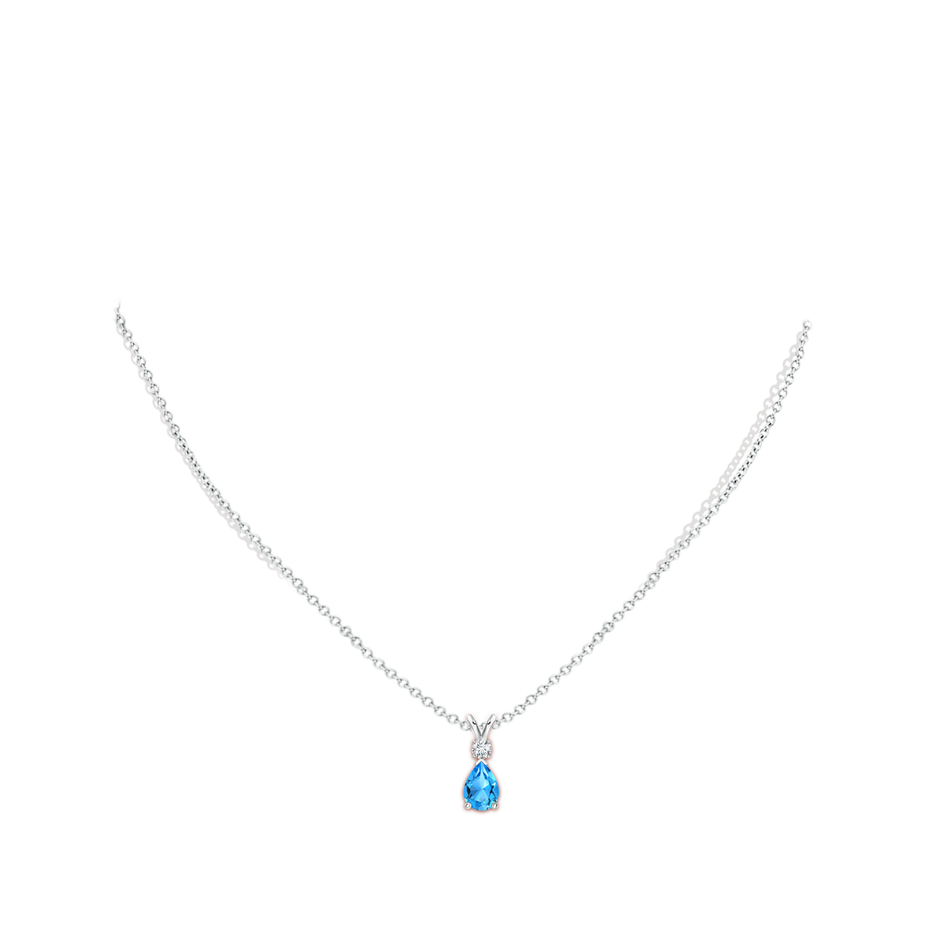 7x5mm AAAA Prong-Set Swiss Blue Topaz Teardrop V-Bale Pendant with Diamond in S999 Silver pen