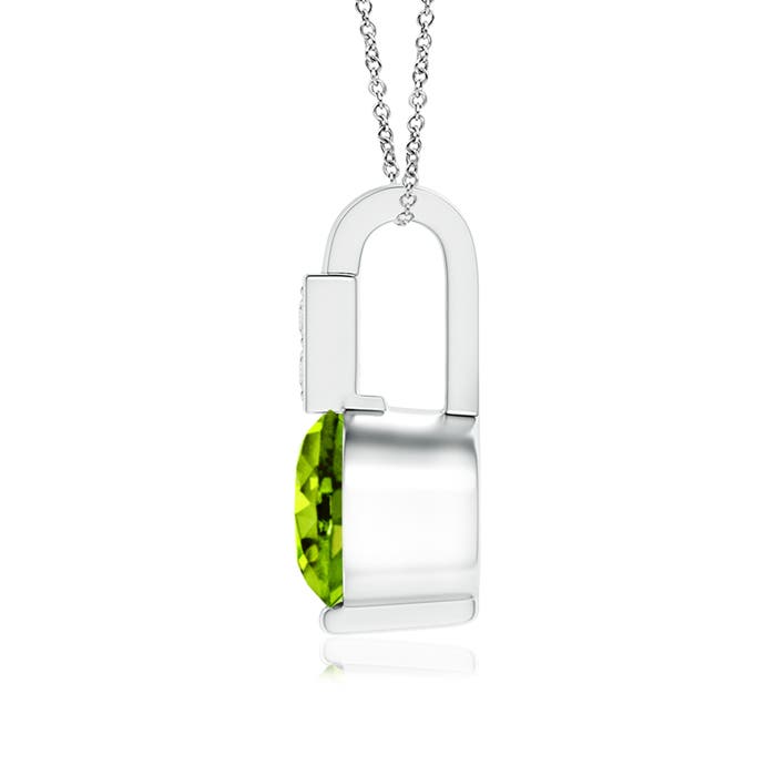 AAAA - Peridot / 0.56 CT / 14 KT White Gold