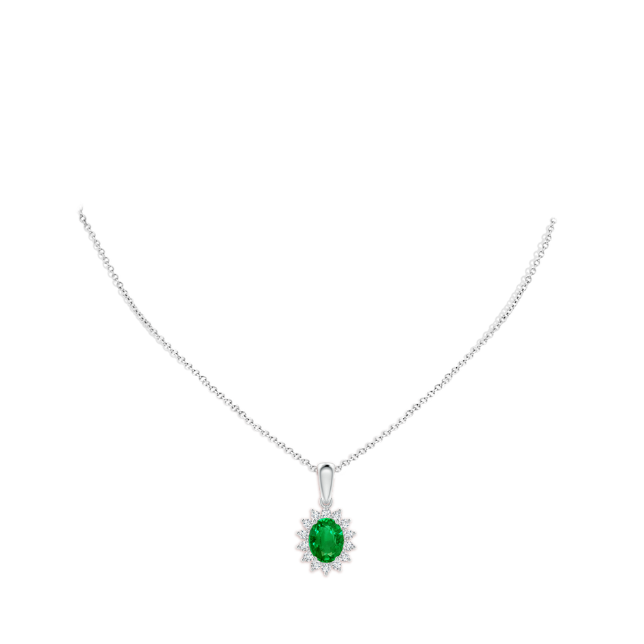 9x7mm AAAA Oval Emerald Pendant with Floral Diamond Halo in P950 Platinum pen