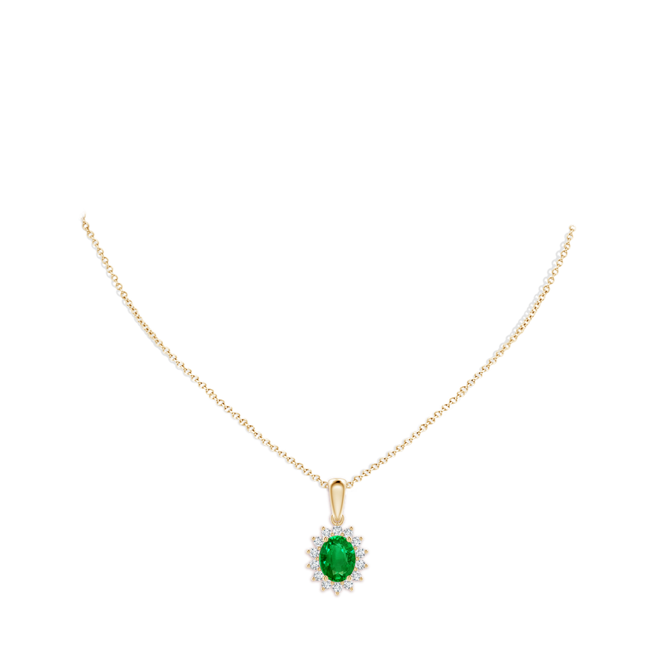 9x7mm AAAA Oval Emerald Pendant with Floral Diamond Halo in Yellow Gold pen