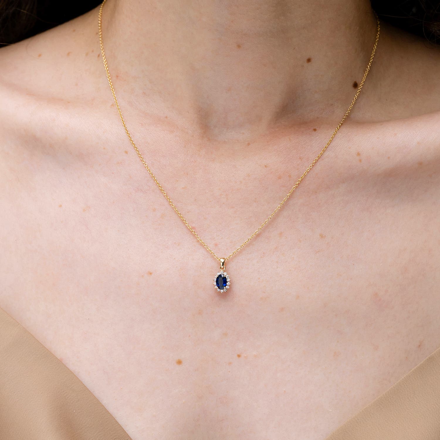 Oval Cut Sapphire Necklace / Rose Gold 14 Kt.