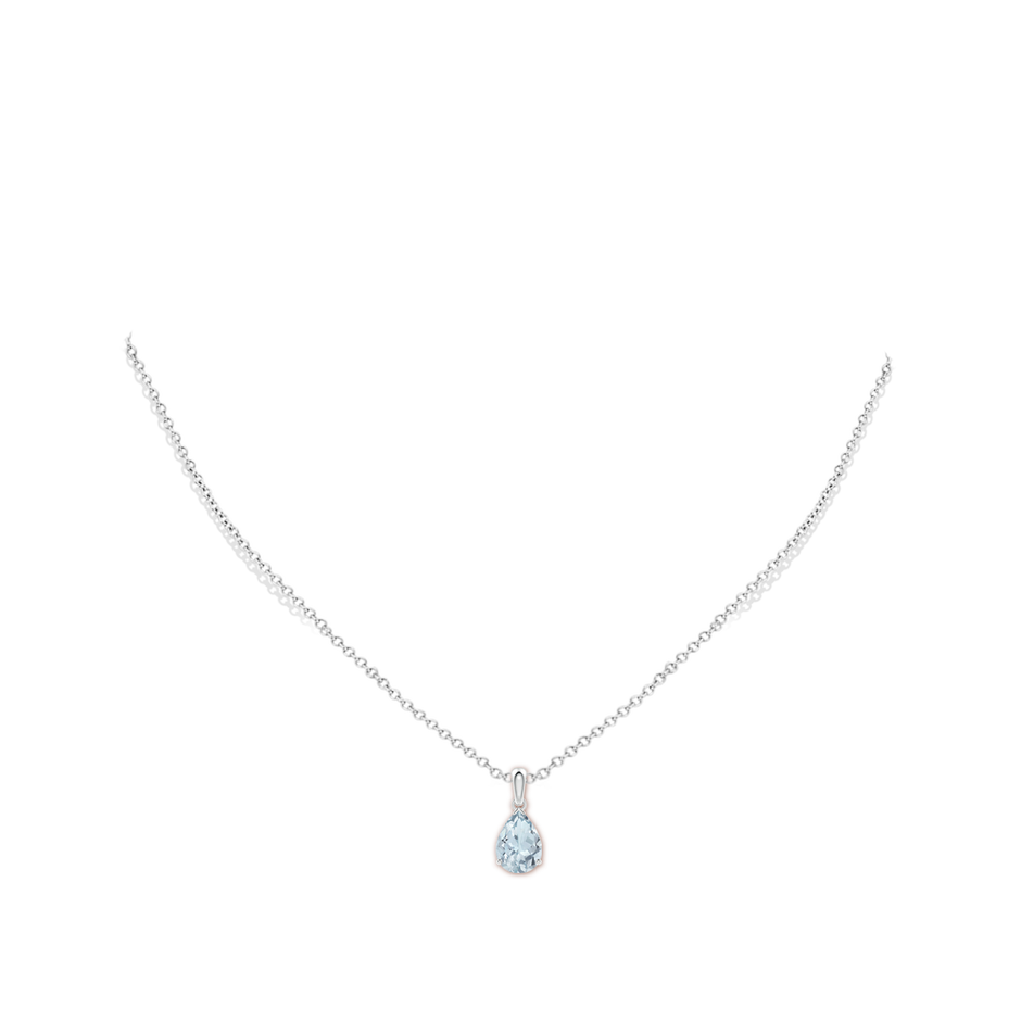 10x7mm A Pear-Shaped Aquamarine Solitaire Pendant in White Gold pen