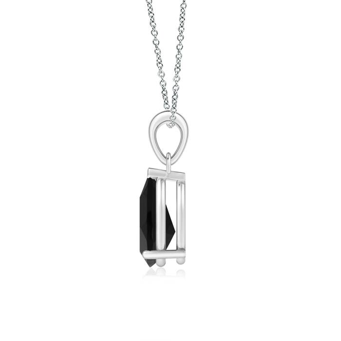 AAA - Black Onyx / 2.15 CT / 14 KT White Gold