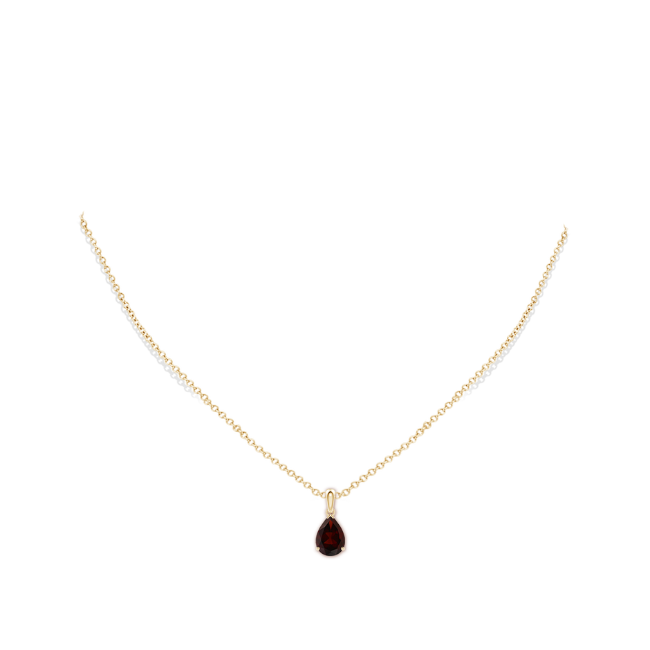 10x7mm A Pear-Shaped Garnet Solitaire Pendant in Yellow Gold pen