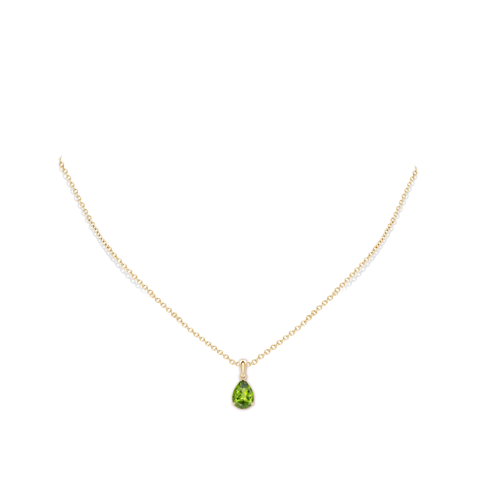 10x7mm AAA Pear-Shaped Peridot Solitaire Pendant in Yellow Gold pen