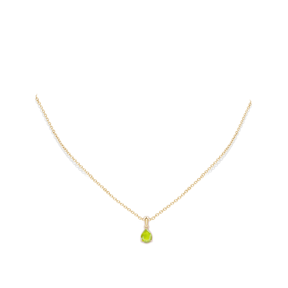 8x6mm A Pear-Shaped Peridot Solitaire Pendant in 10K Yellow Gold pen