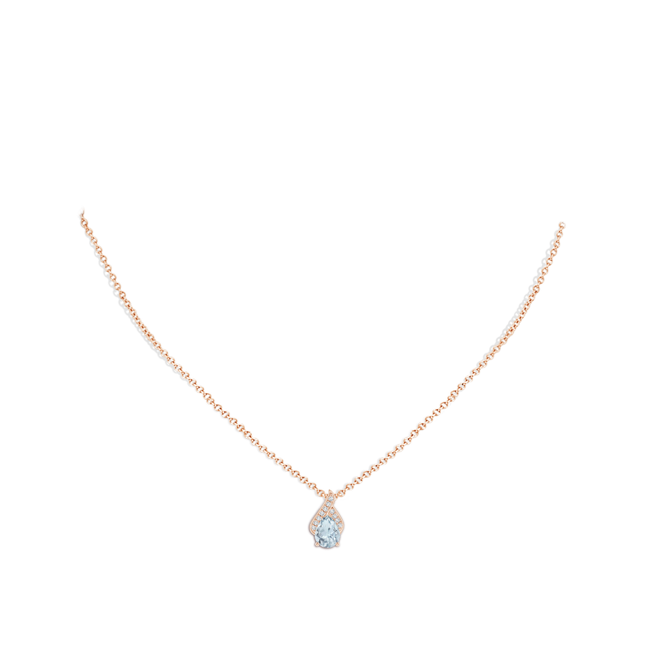 8x6mm A Solitaire Pear-Shaped Aquamarine Flame Pendant in Rose Gold body-neck