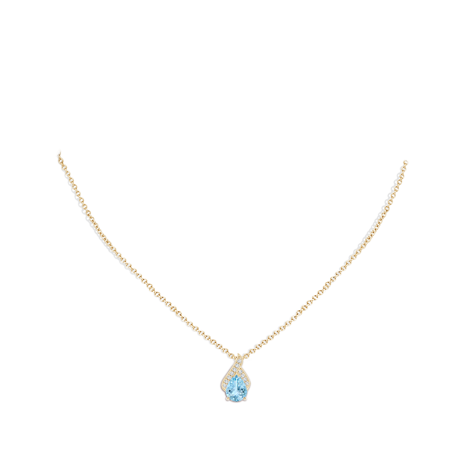 9x7mm AAAA Solitaire Pear-Shaped Aquamarine Flame Pendant in Yellow Gold body-neck