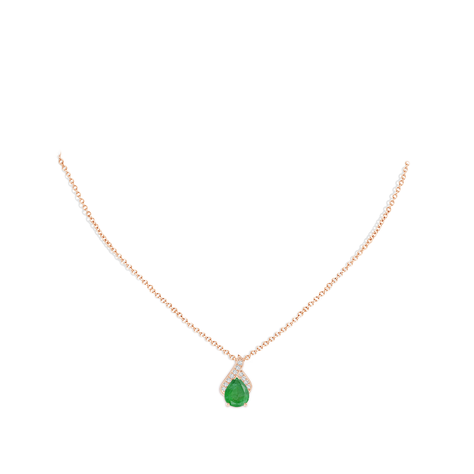 10x8mm A Solitaire Pear-Shaped Emerald Flame Pendant in Rose Gold pen