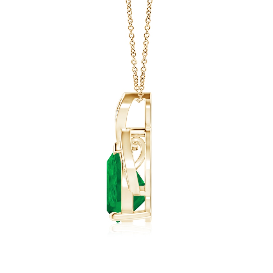 10x8mm AA Solitaire Pear-Shaped Emerald Flame Pendant in Yellow Gold side 199