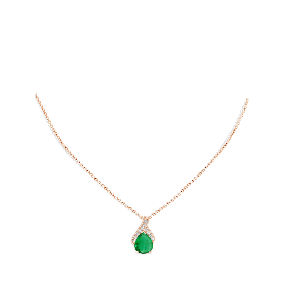 12x10mm AA Solitaire Pear-Shaped Emerald Flame Pendant in Rose Gold pen