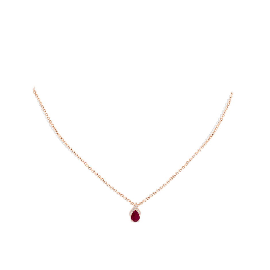 7x5mm A Solitaire Pear-Shaped Ruby Flame Pendant in Rose Gold pen