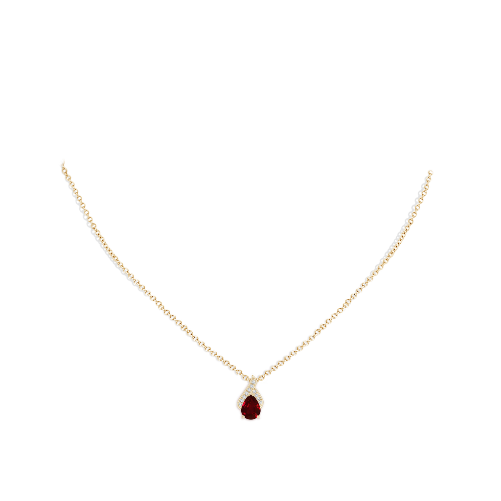 8x6mm AAAA Solitaire Pear-Shaped Ruby Flame Pendant in Yellow Gold pen