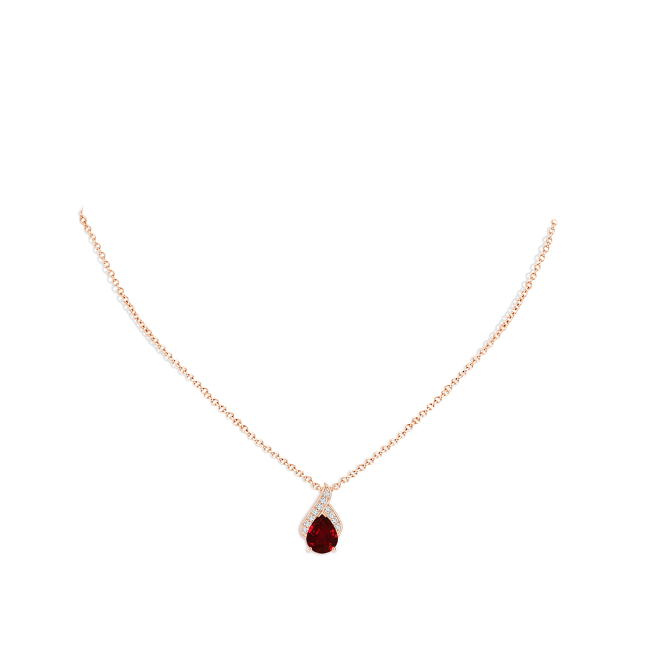 9x7mm AAAA Solitaire Pear-Shaped Ruby Flame Pendant in Rose Gold pen