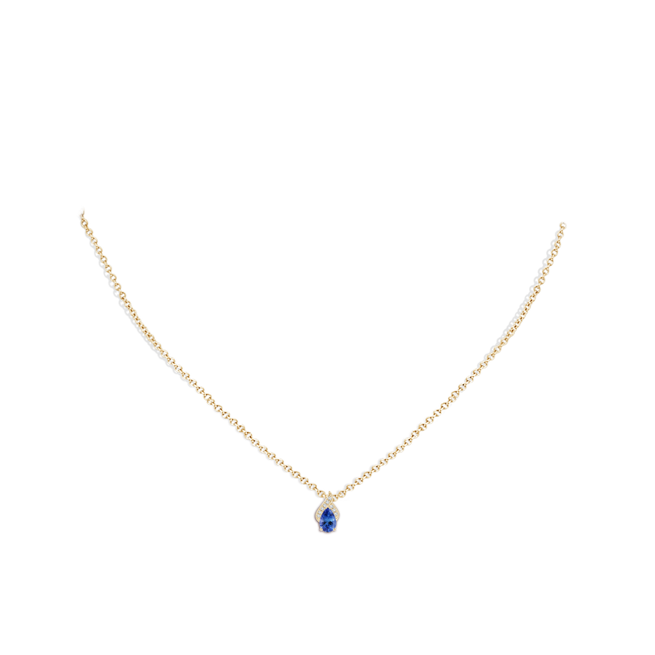6x4mm AA Solitaire Pear-Shaped Tanzanite Flame Pendant in Yellow Gold pen