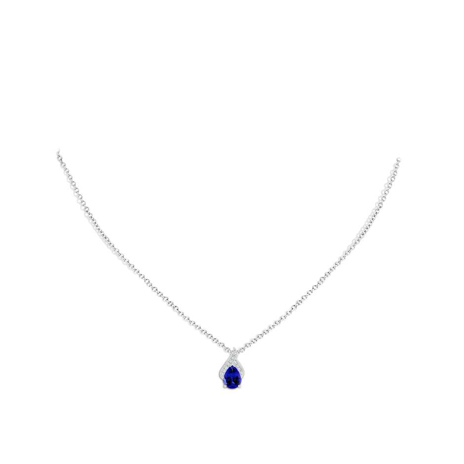 8x6mm AAAA Solitaire Pear-Shaped Tanzanite Flame Pendant in White Gold pen