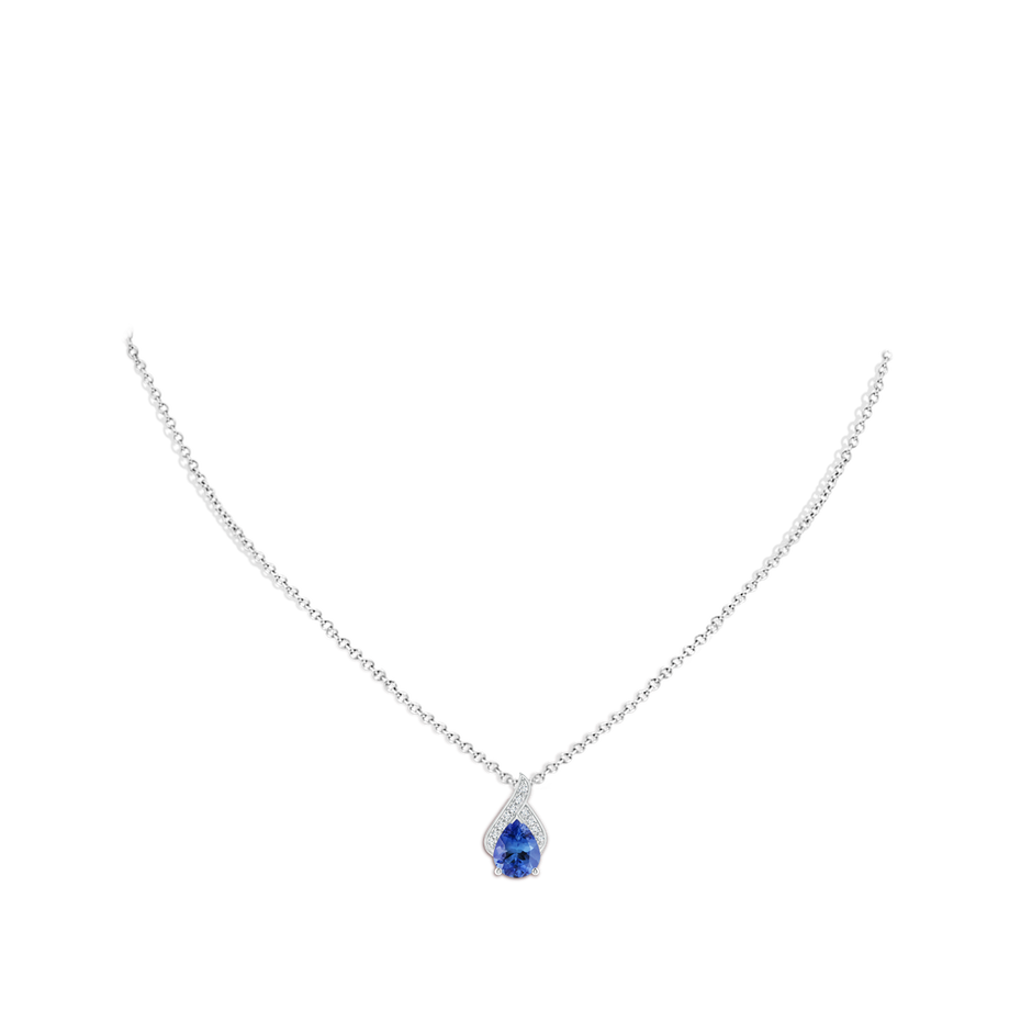 9x7mm AA Solitaire Pear-Shaped Tanzanite Flame Pendant in P950 Platinum pen