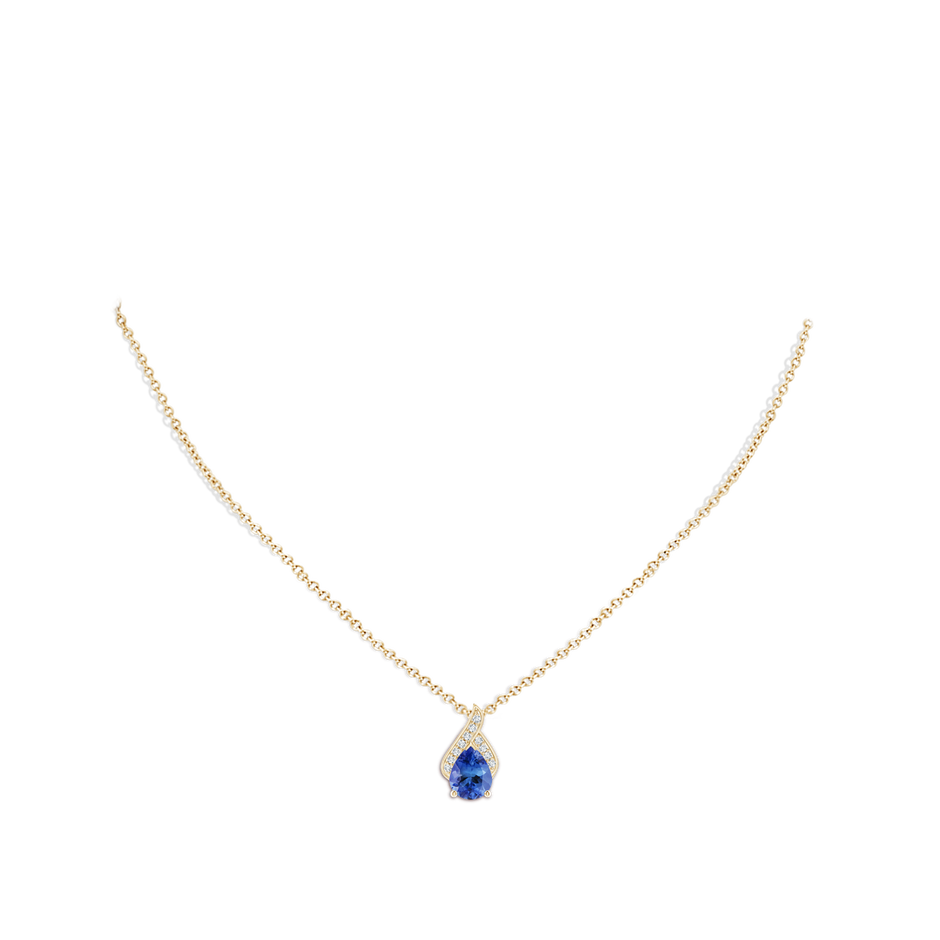 9x7mm AA Solitaire Pear-Shaped Tanzanite Flame Pendant in Yellow Gold pen