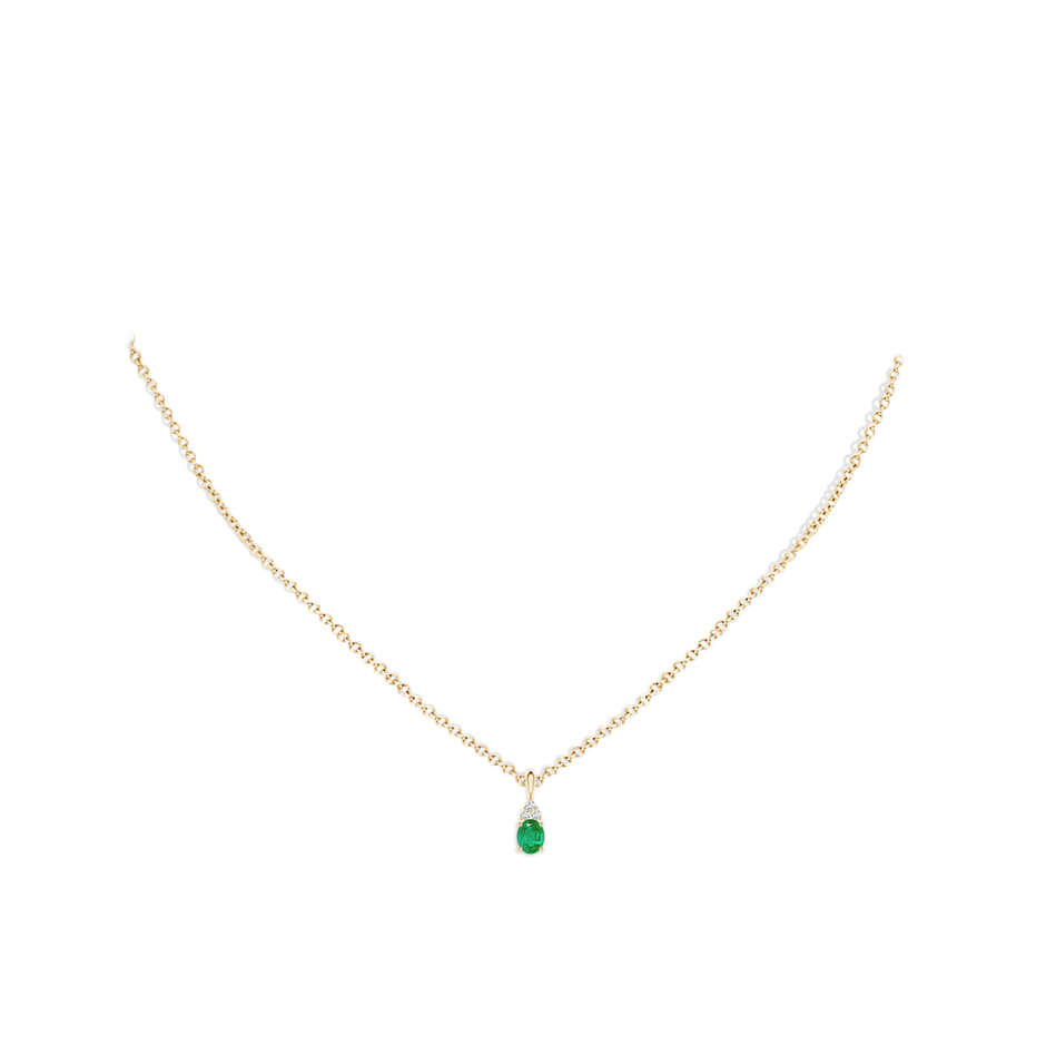 5x4mm AA Oval Emerald Solitaire Pendant with Trio Diamond in Yellow Gold pen