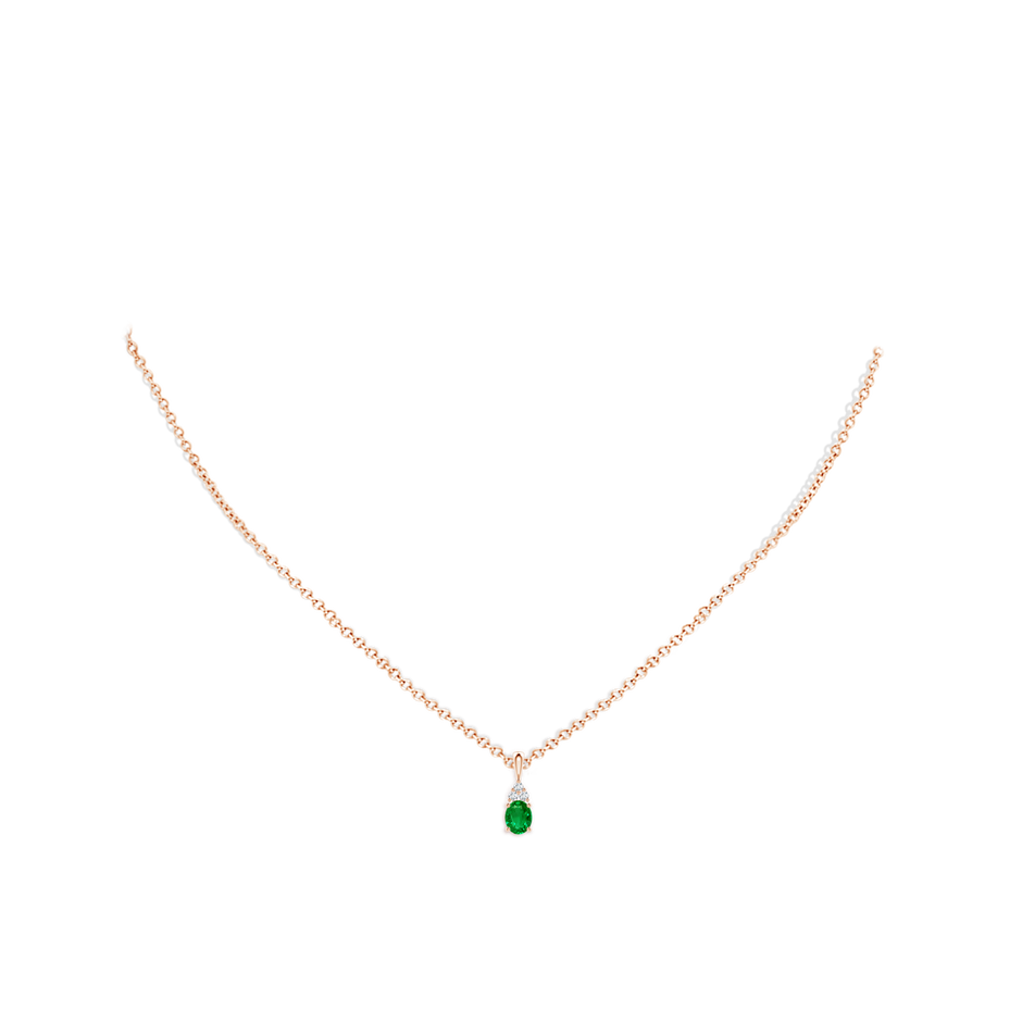 5x4mm AAAA Oval Emerald Solitaire Pendant with Trio Diamond in Rose Gold pen