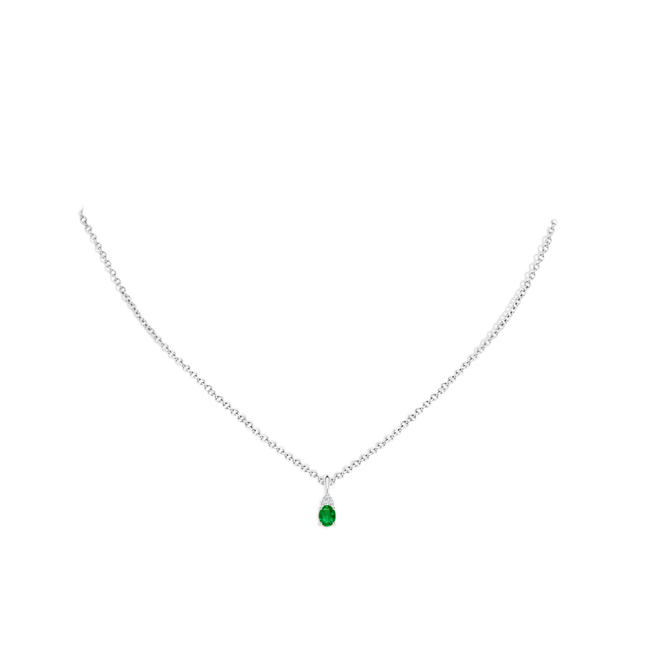 5x4mm AAAA Oval Emerald Solitaire Pendant with Trio Diamond in White Gold pen