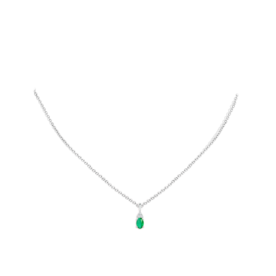6x4mm A Oval Emerald Solitaire Pendant with Trio Diamond in P950 Platinum pen