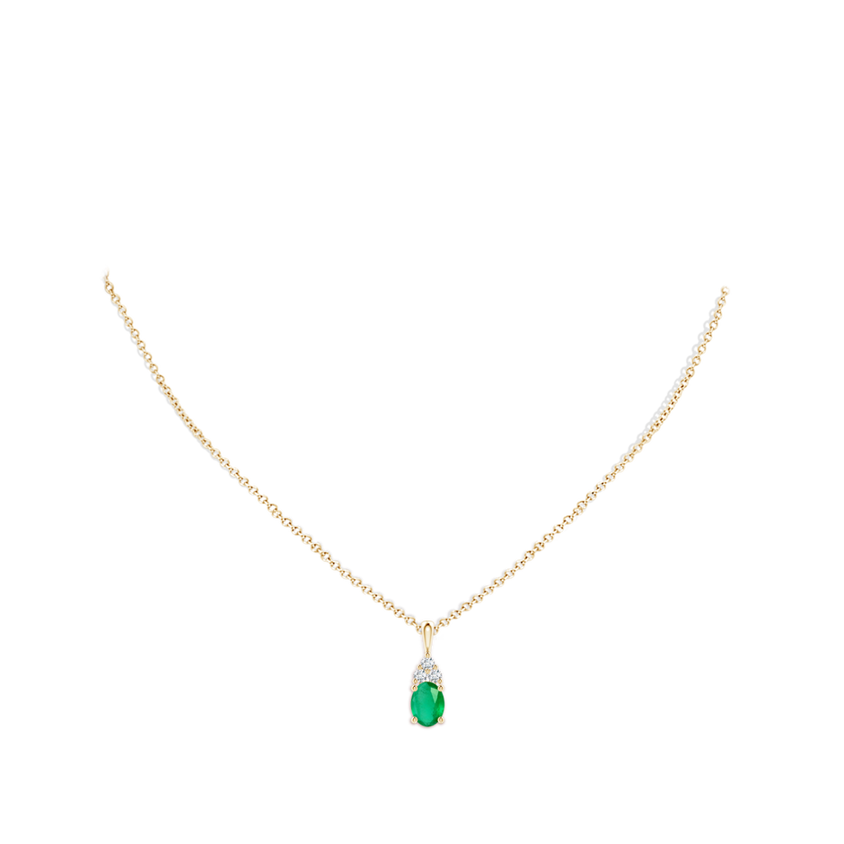 8x6mm A Oval Emerald Solitaire Pendant with Trio Diamond in Yellow Gold pen