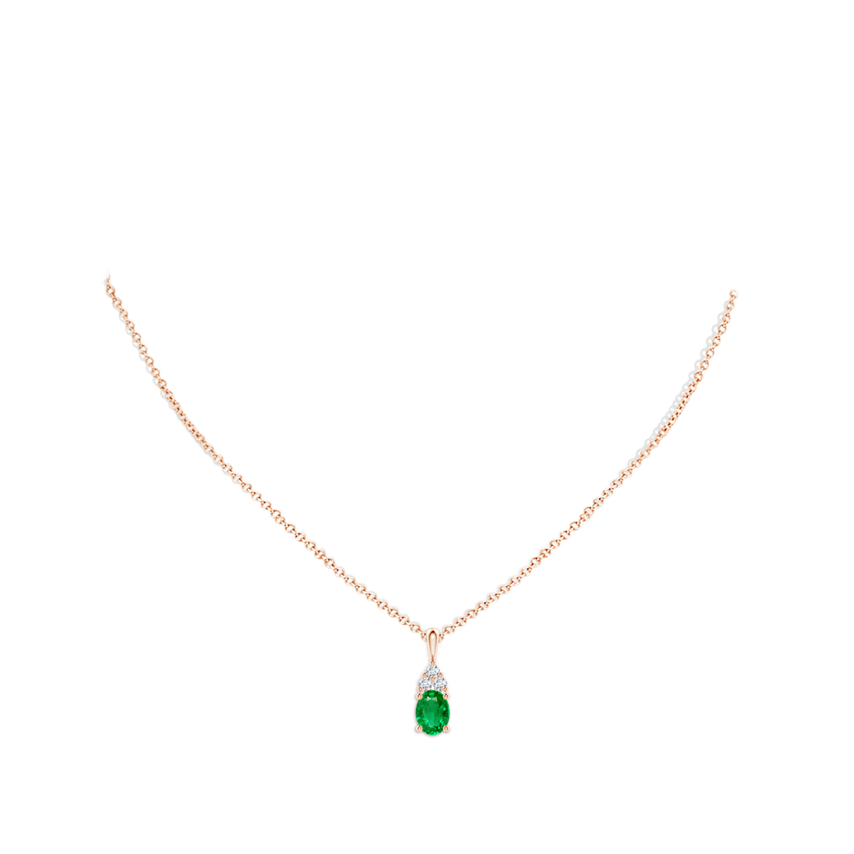 8x6mm AAA Oval Emerald Solitaire Pendant with Trio Diamond in Rose Gold pen