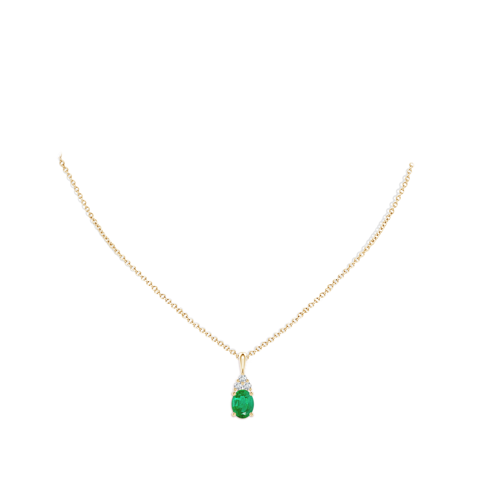 9x7mm AA Oval Emerald Solitaire Pendant with Trio Diamond in Yellow Gold pen
