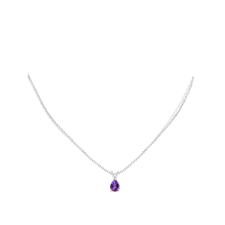 8x6mm AAAA V-Bale Pear-Shaped Amethyst Solitaire Pendant in White Gold pen