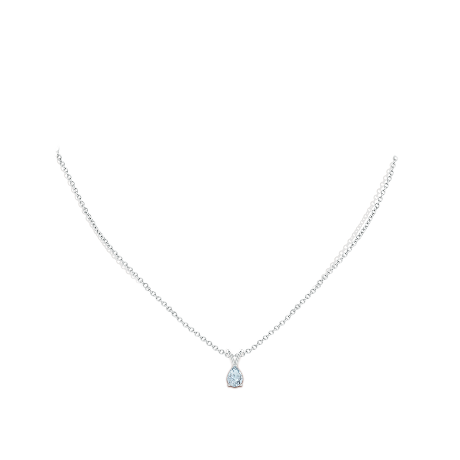 7x5mm A V-Bale Pear-Shaped Aquamarine Solitaire Pendant in White Gold pen