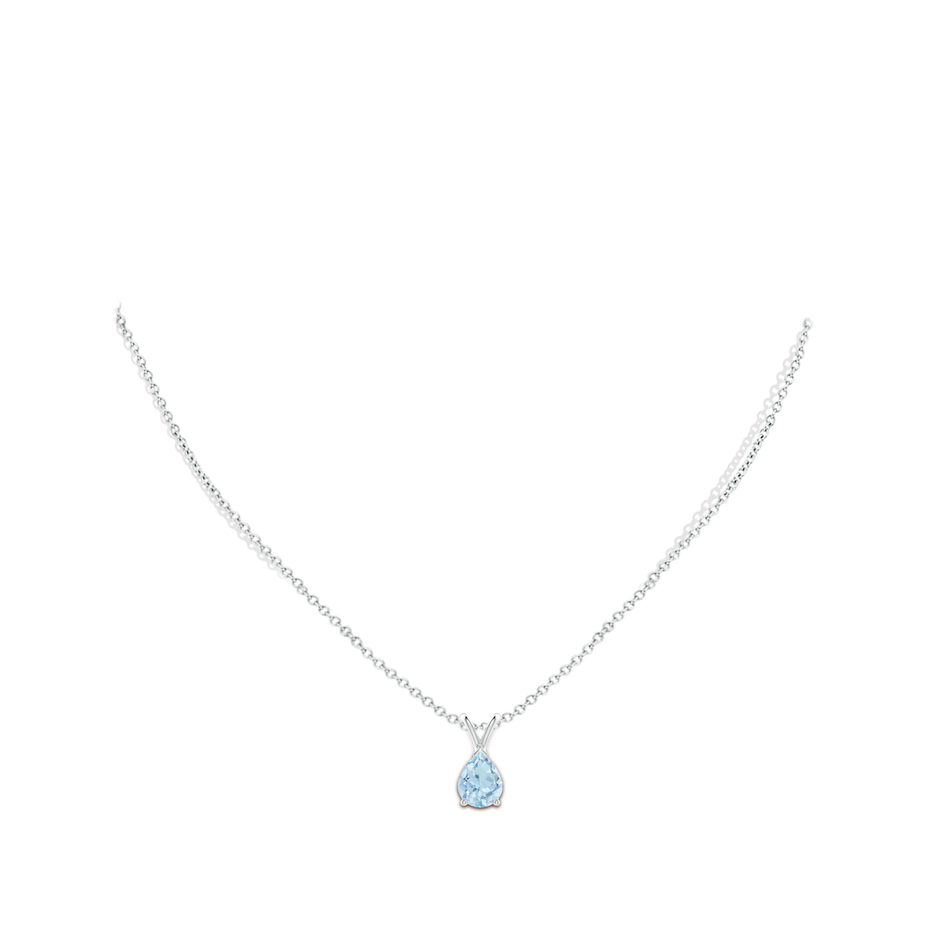9x7mm AA V-Bale Pear-Shaped Aquamarine Solitaire Pendant in 18K White Gold pen