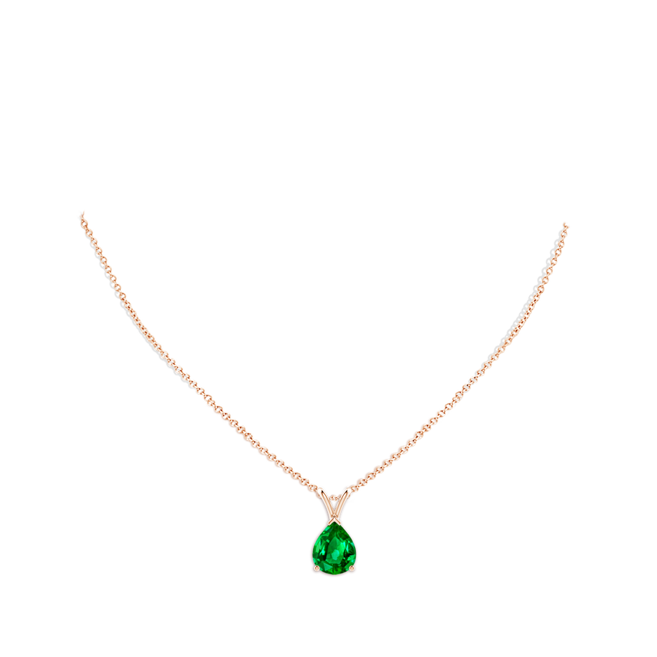 10x8mm AAAA V-Bale Pear-Shaped Emerald Solitaire Pendant in Rose Gold pen