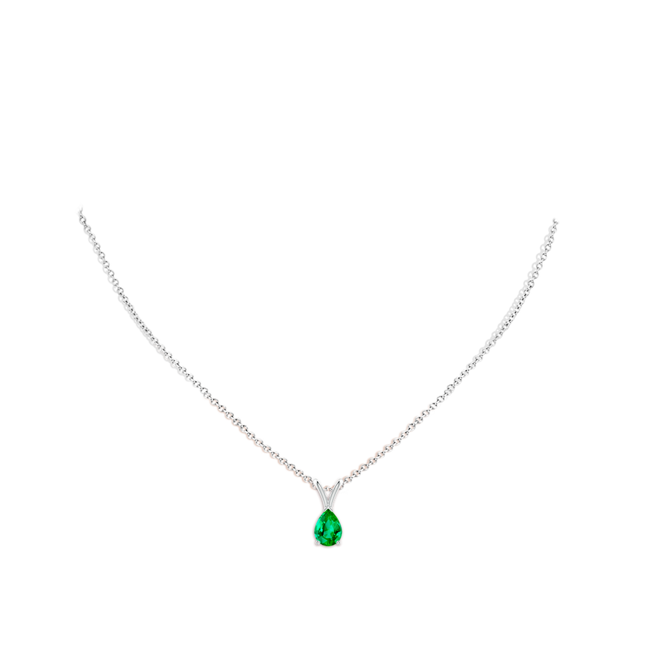 7x5mm AAA V-Bale Pear-Shaped Emerald Solitaire Pendant in P950 Platinum pen