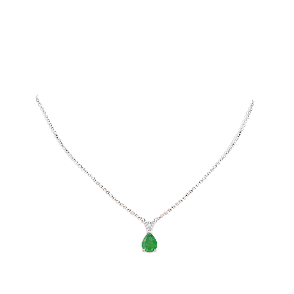8x6mm A V-Bale Pear-Shaped Emerald Solitaire Pendant in P950 Platinum pen