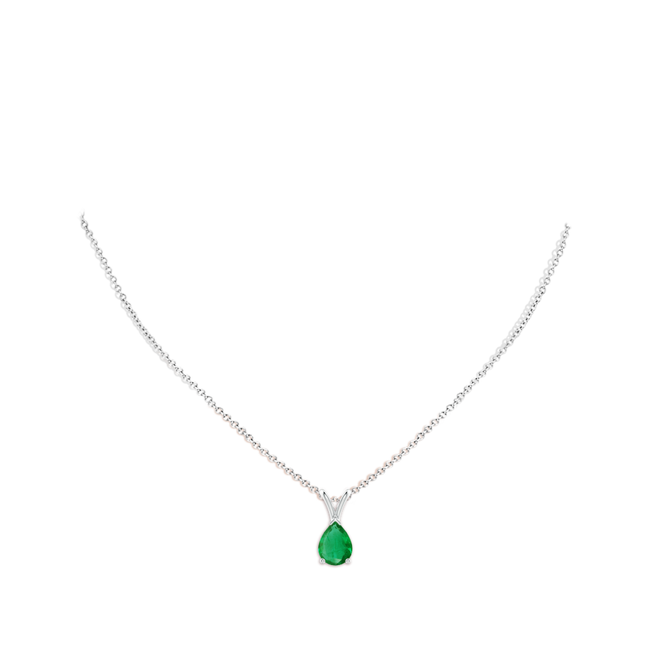 8x6mm AA V-Bale Pear-Shaped Emerald Solitaire Pendant in P950 Platinum pen