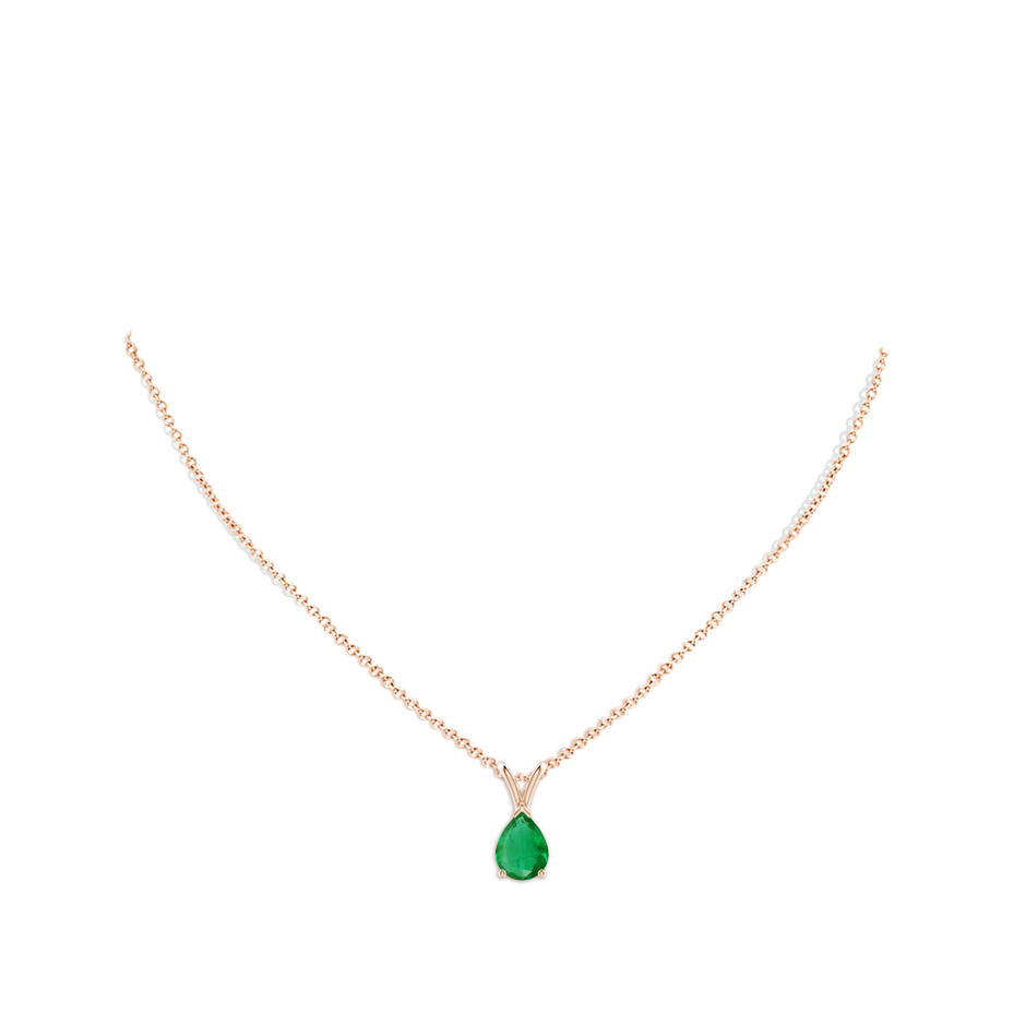 8x6mm AA V-Bale Pear-Shaped Emerald Solitaire Pendant in Rose Gold pen