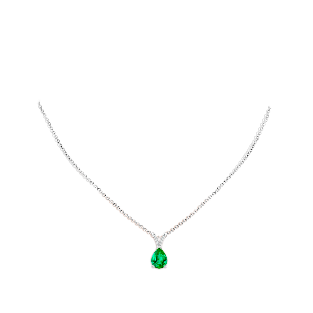 8x6mm AAA V-Bale Pear-Shaped Emerald Solitaire Pendant in White Gold - body_neck