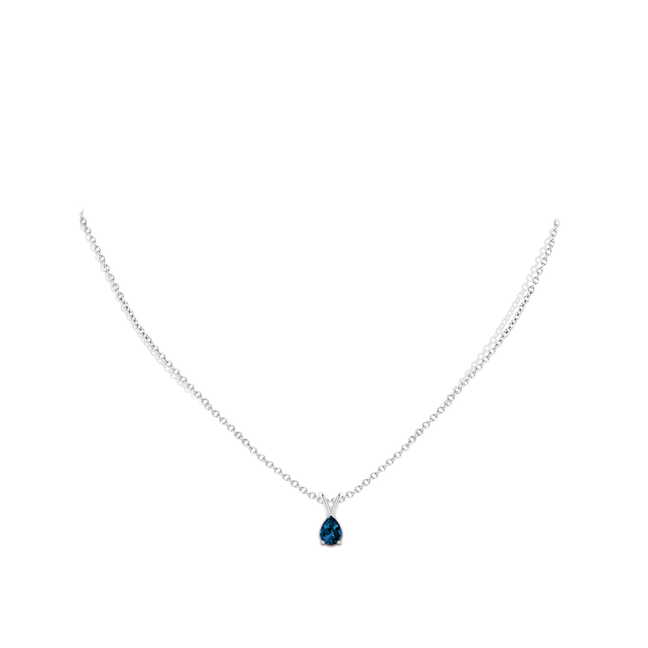 7x5mm AAAA V-Bale Pear-Shaped London Blue Topaz Solitaire Pendant in P950 Platinum pen