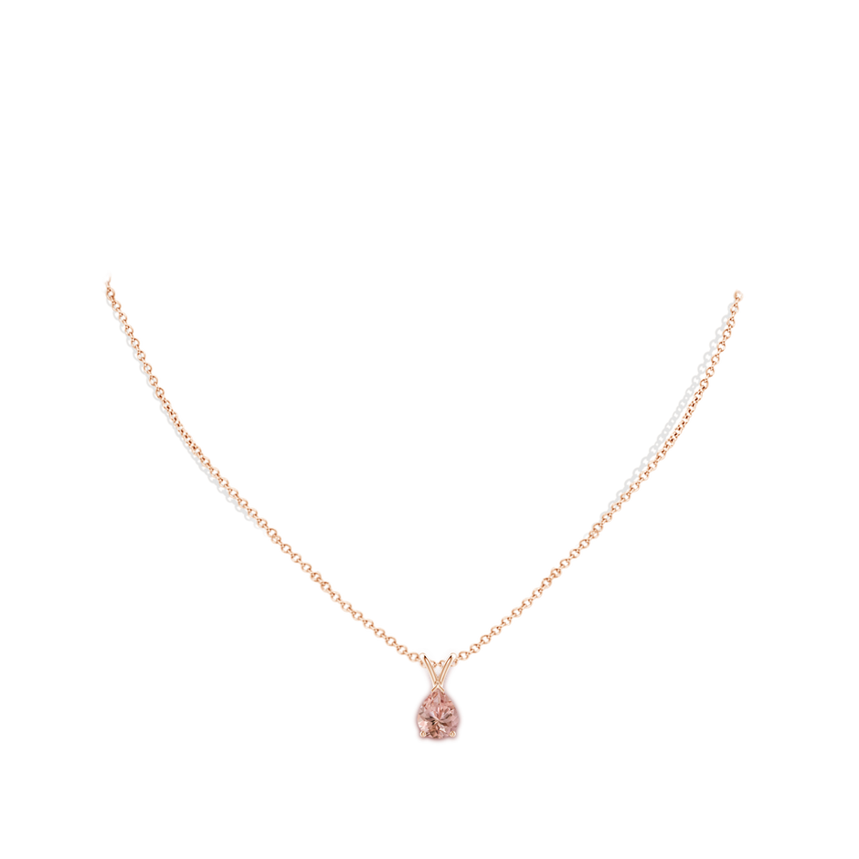 9x7mm AAAA V-Bale Pear-Shaped Morganite Solitaire Pendant in Rose Gold body-neck