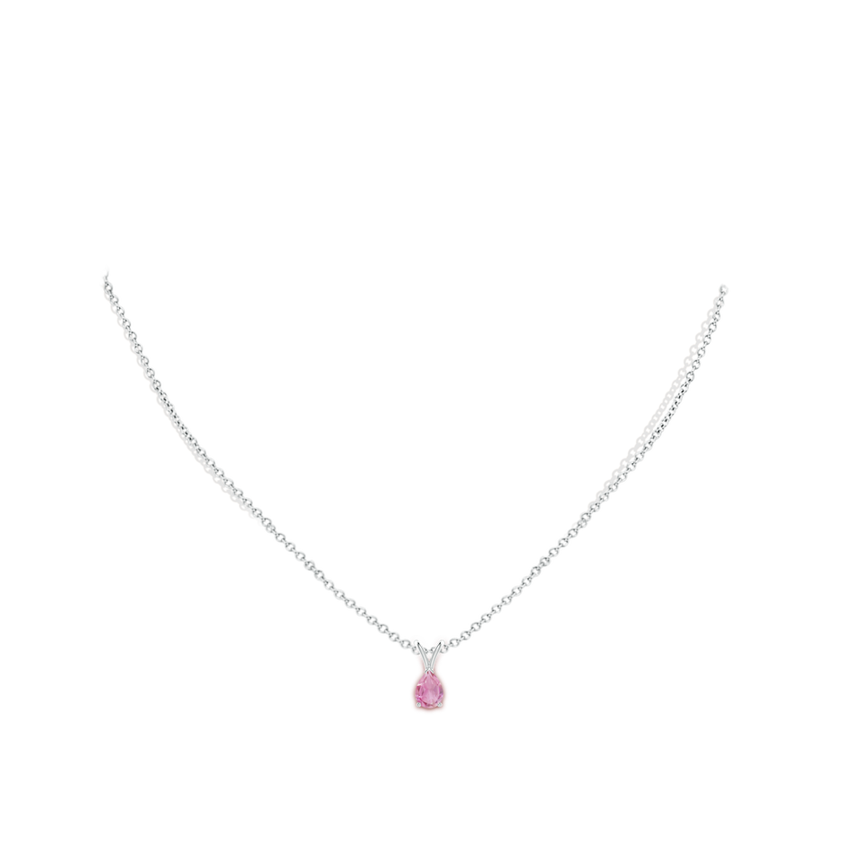 7x5mm A V-Bale Pear-Shaped Pink Tourmaline Solitaire Pendant in White Gold pen