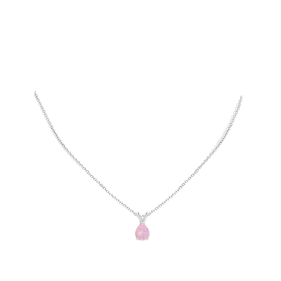 9x7mm AAAA V-Bale Pear-Shaped Rose Quartz Solitaire Pendant in White Gold body-neck