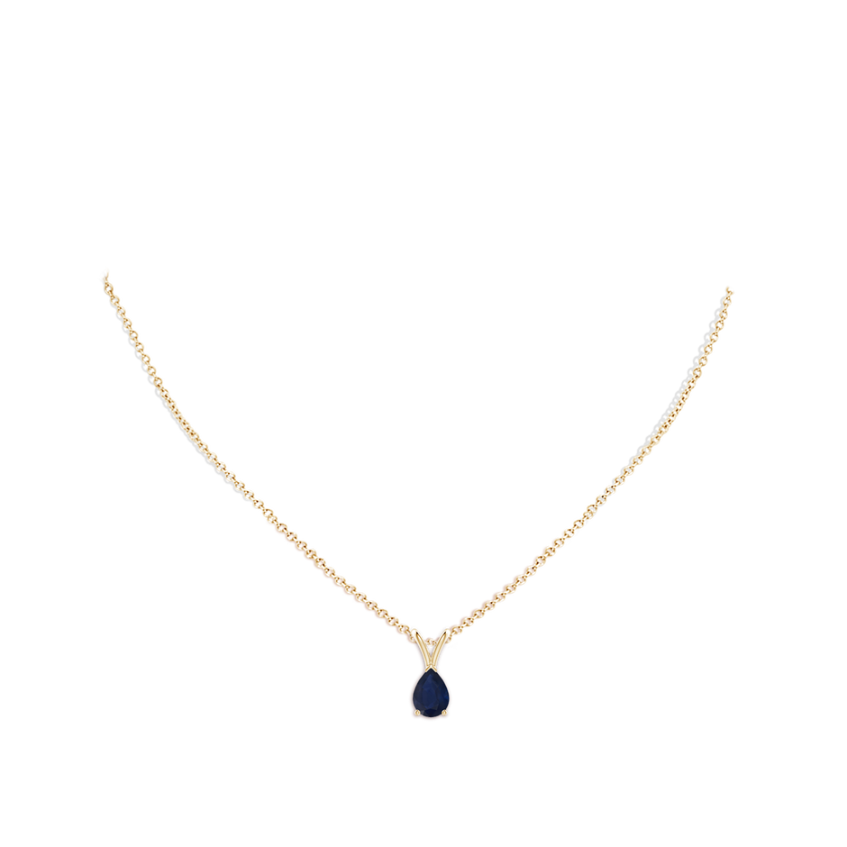 7x5mm A V-Bale Pear-Shaped Blue Sapphire Solitaire Pendant in 9K Yellow Gold pen