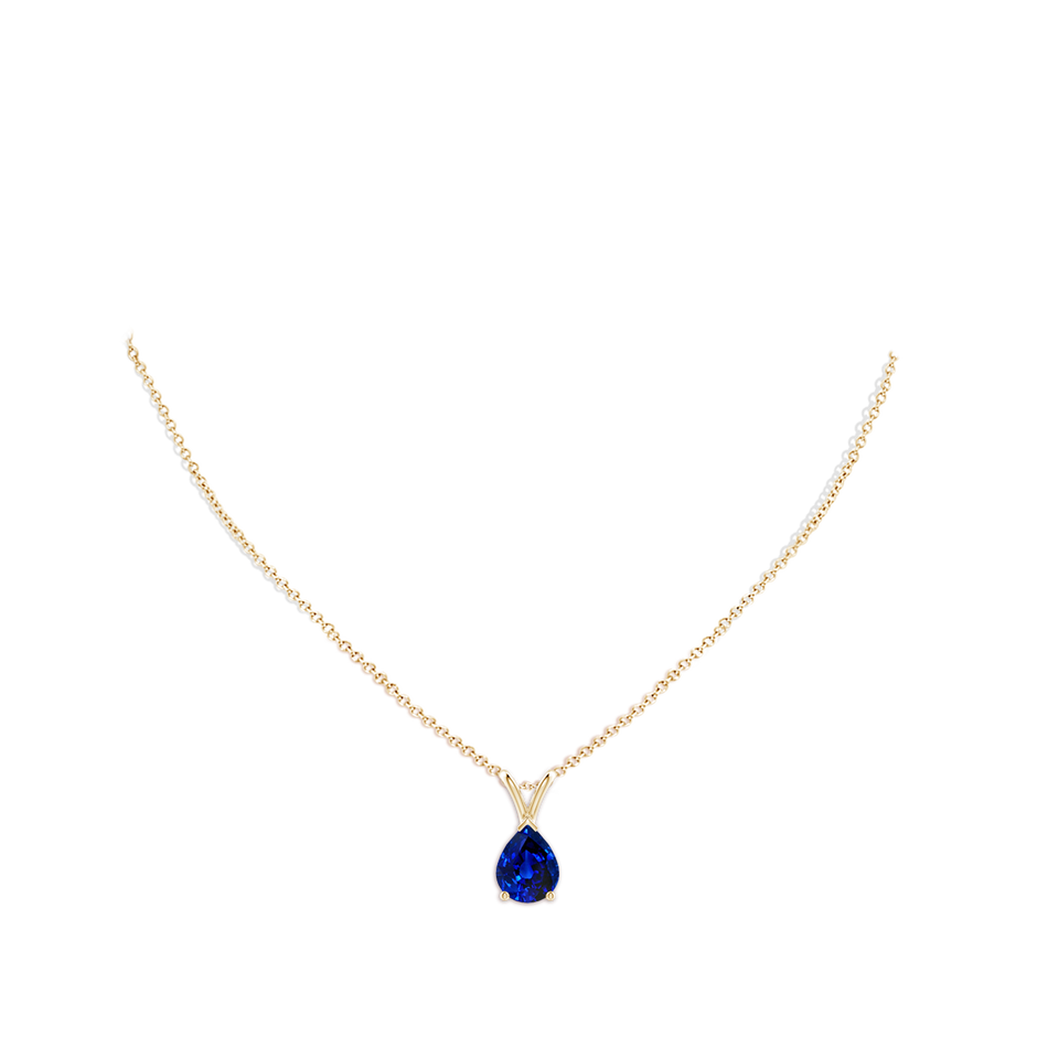 9x7mm AAAA V-Bale Pear-Shaped Blue Sapphire Solitaire Pendant in Yellow Gold pen