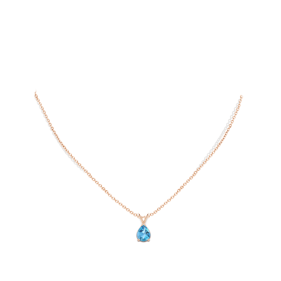 9x7mm AA V-Bale Pear-Shaped Swiss Blue Topaz Solitaire Pendant in 18K Rose Gold pen